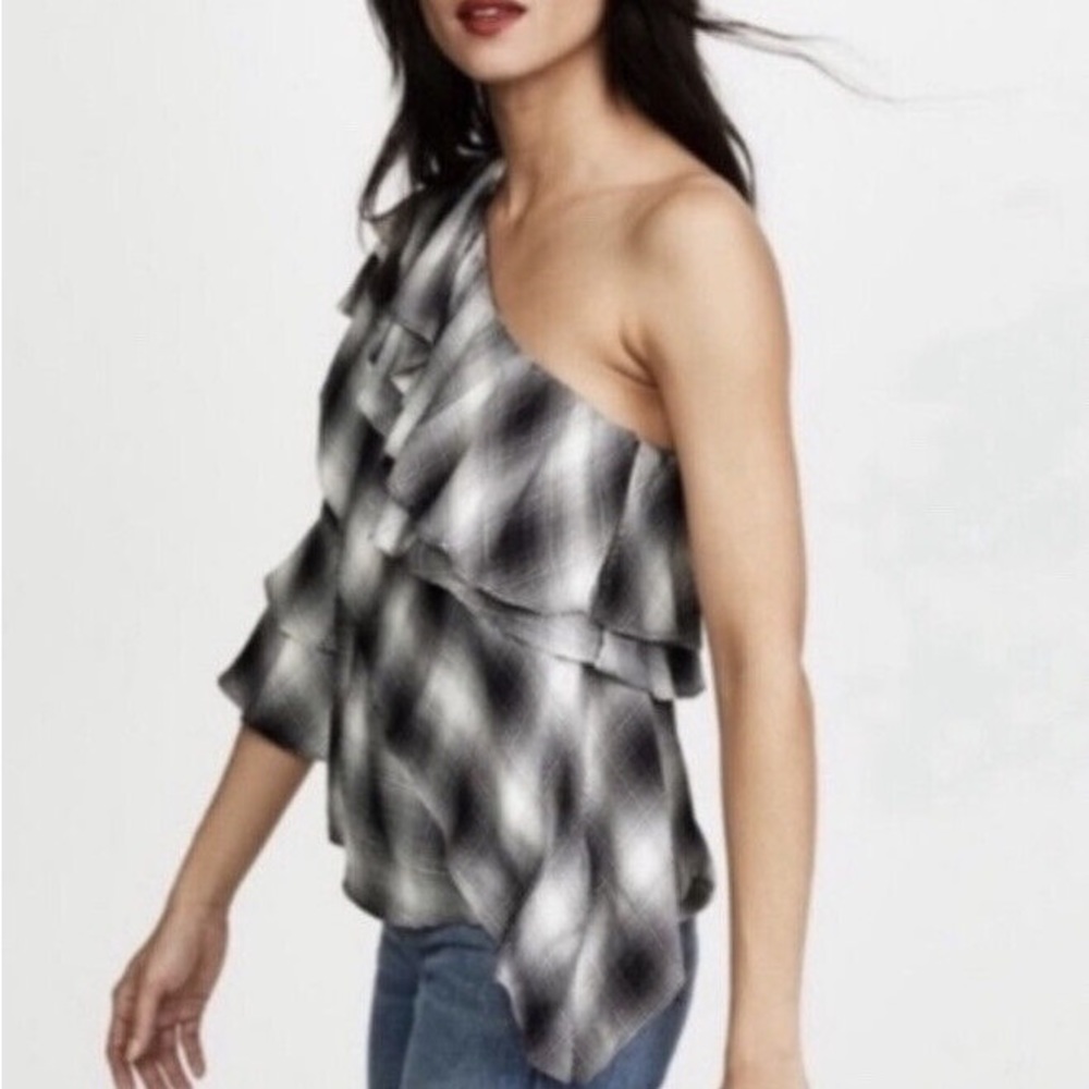 Alice and Olivia Hilaria One-Shoulder top